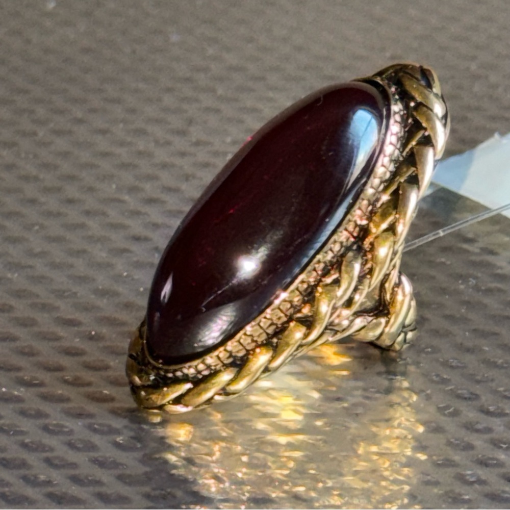 Alexander McQueen large red gemstone ring - Picture 3 of 7